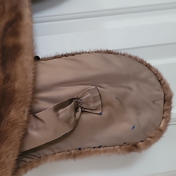 John Vozniak Vintage Stunning Mink Fur Stole Shawl Mint Condition - Picture 5 of 7